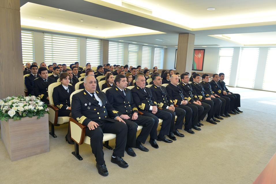 Dövlət Dəniz Agentliyində 20 Yanvar faciəsinin 28-ci ildönümü ilə bağlı mərasim keçirilib