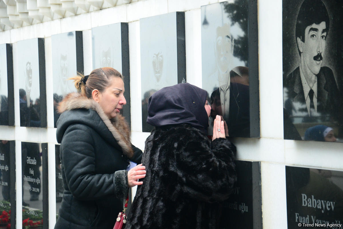 Общественность Азербайджана чтит светлую память жертв трагедии 20 января