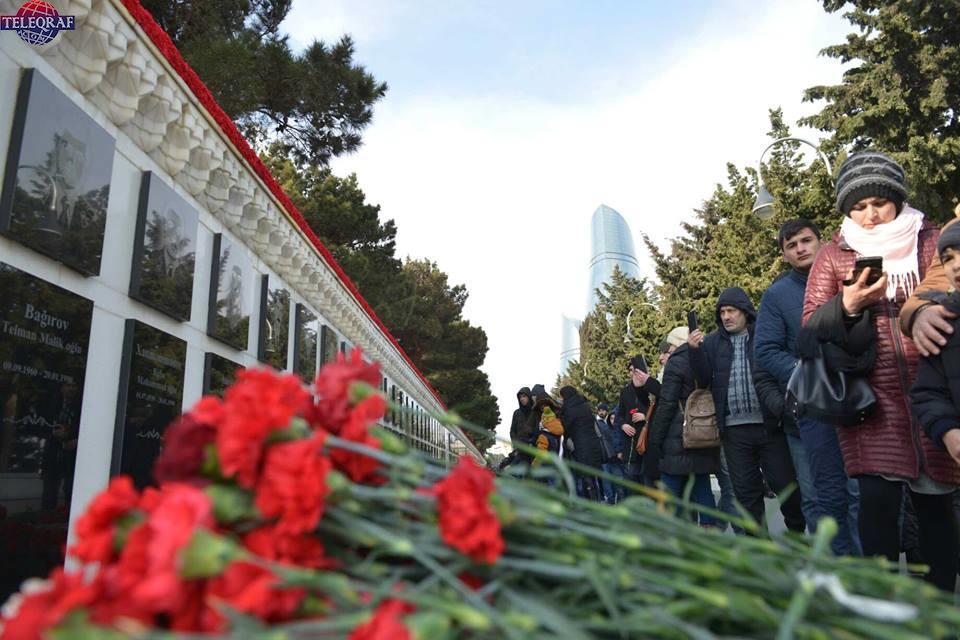 Şəhidlər xiyabanından fotoreportaj