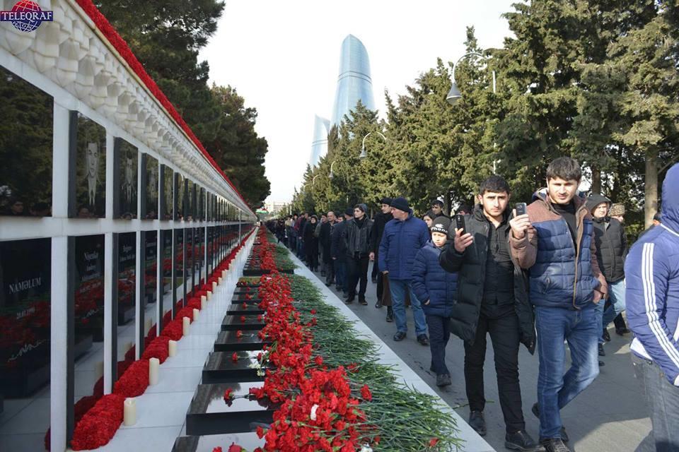 Şəhidlər xiyabanından fotoreportaj