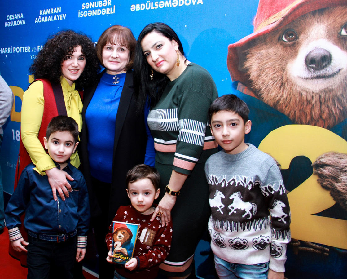 В CinemaPlus прошел показ фильма "Приключения Паддингтона 2" с азербайджанским дубляжом