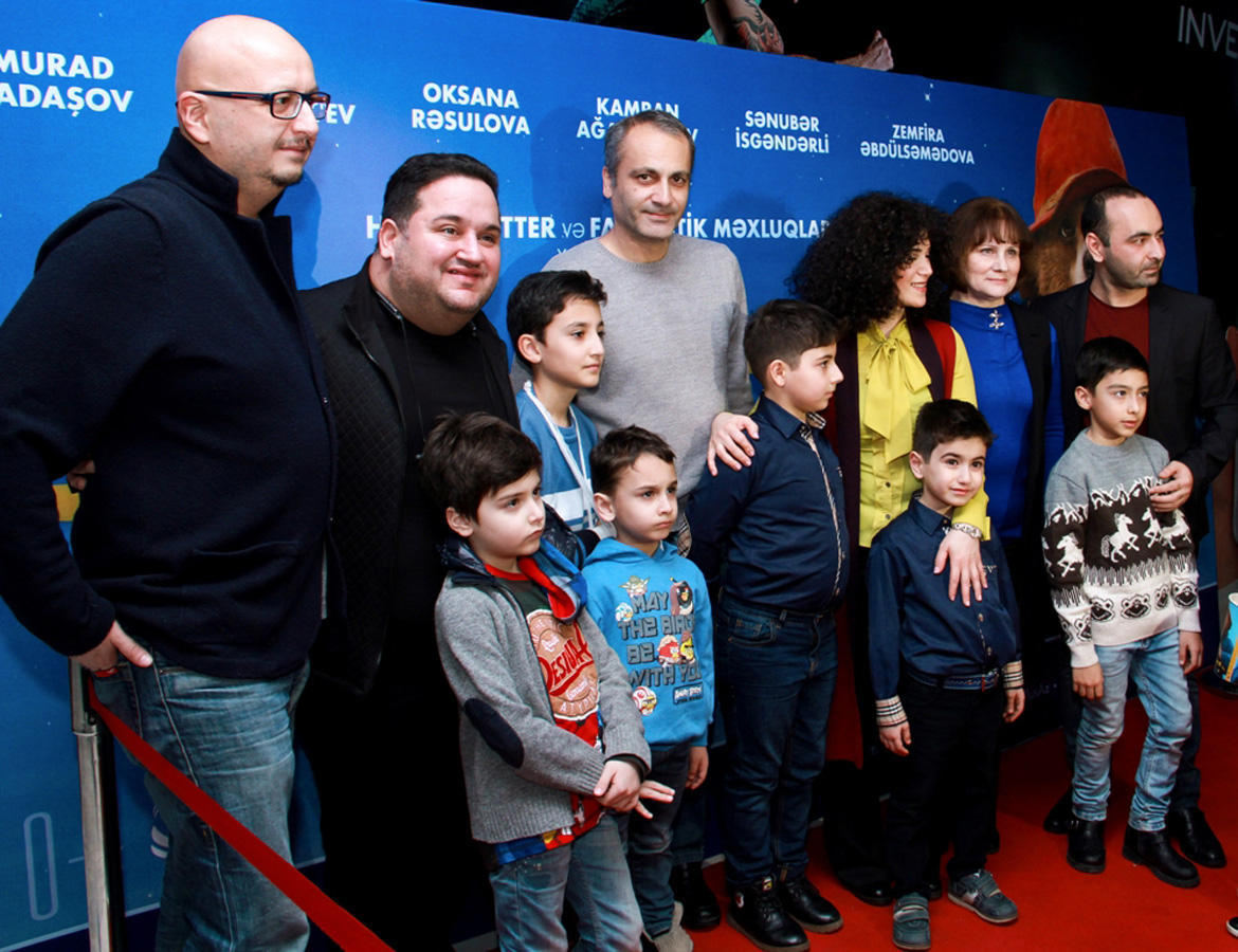 В CinemaPlus прошел показ фильма "Приключения Паддингтона 2" с азербайджанским дубляжом
