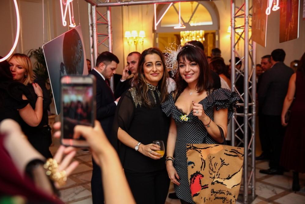 Присоединившийся к неделе Haute Couture Fashion журнал "Nargis" отметил пятилетие