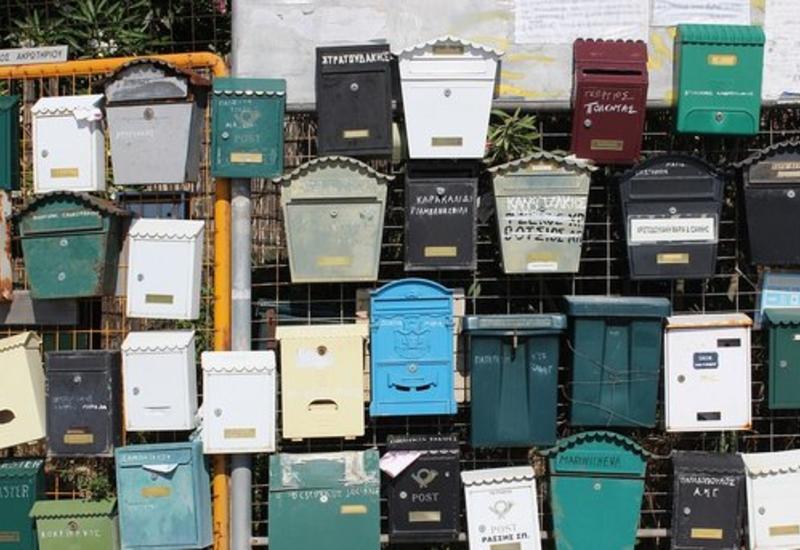 В Италии ленивый почтальон завалил свой дом чужими письмами