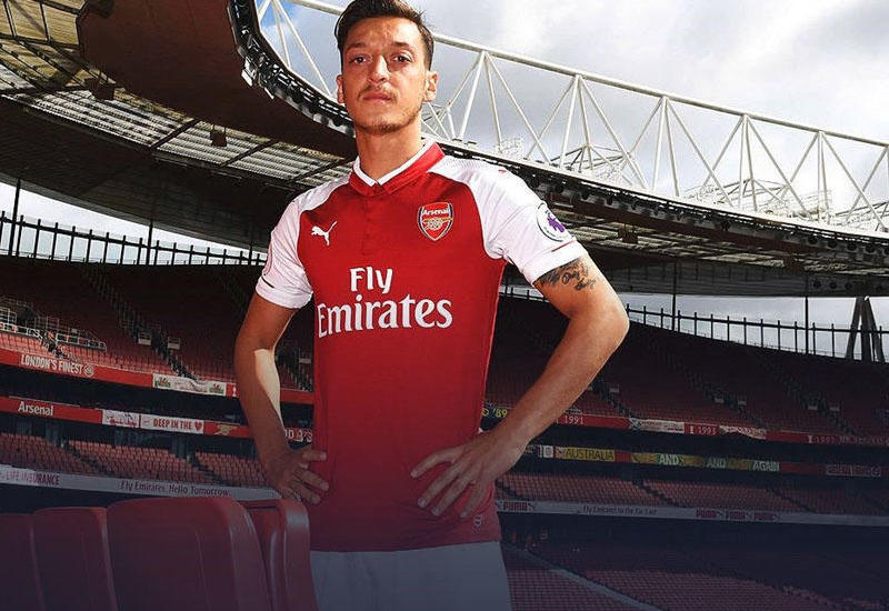 Mesut Özil yeni müqaviləsi ilə “Arsenal”ın tarixinə düşdü