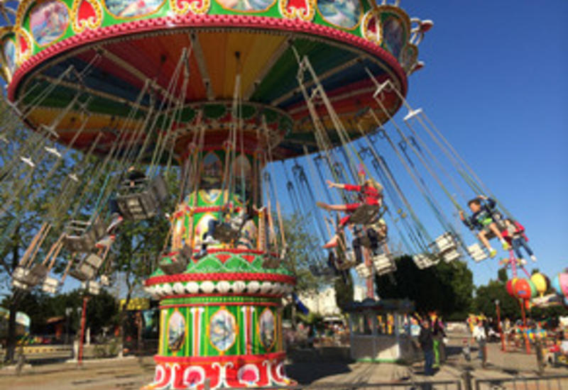 В Баку ограбили Луна-парк