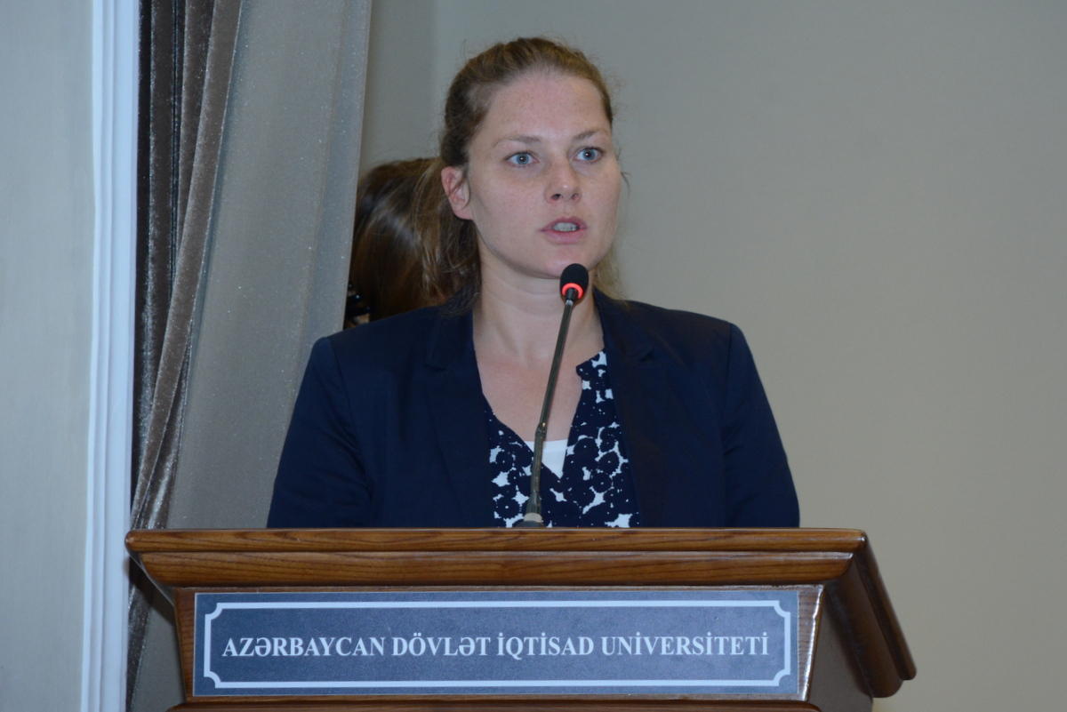 В UNEC начала работу международная конференция на тему инклюзивного образования