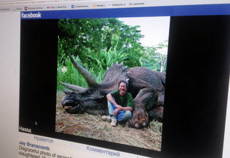 Спилберга в Facebook обвинили в убийстве вымершего динозавра