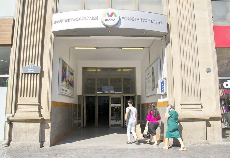 Названы сроки открытия станции метро "Сахиль"