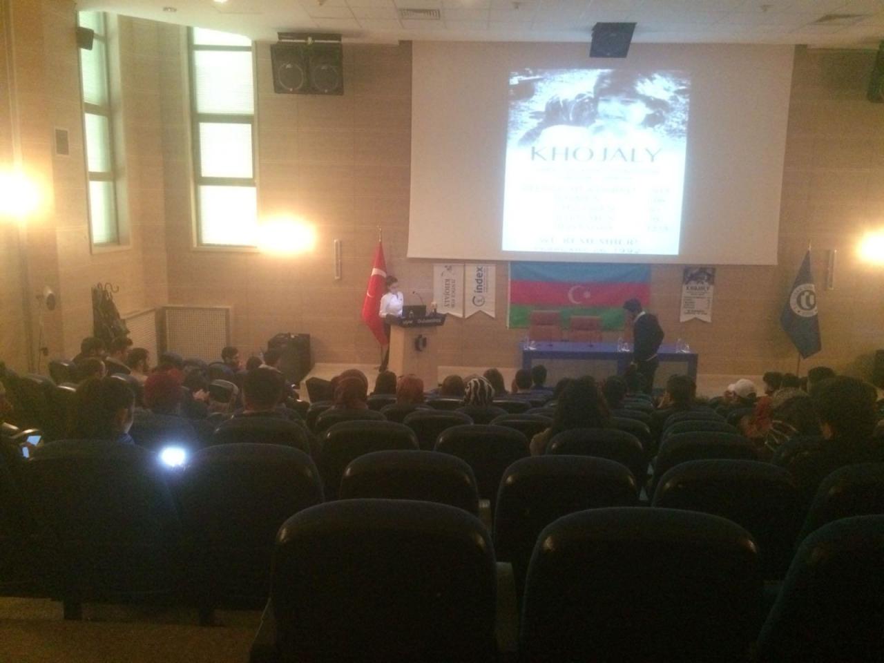 Türkiyənin Uşak Universitetində Xocalı soyqırımı qurbanları anılıb