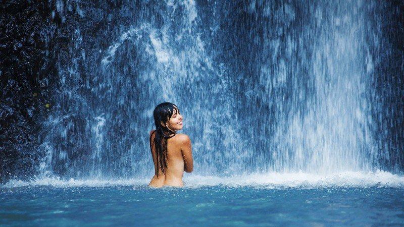 Ağacla öpüşür, dənizlə sevişirlər: ekoseksuallar kimdir?