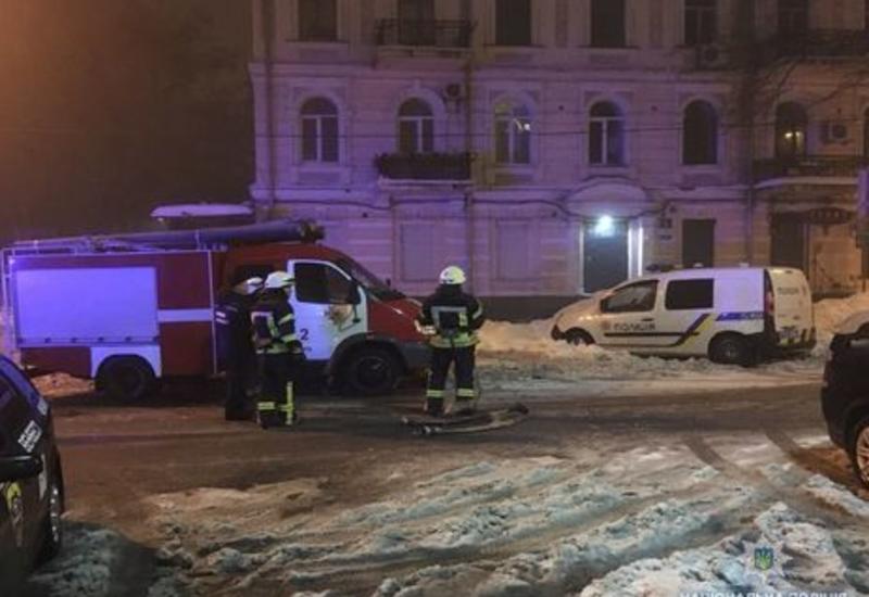 Ресторан в центре Киева обстреляли из гранатомета