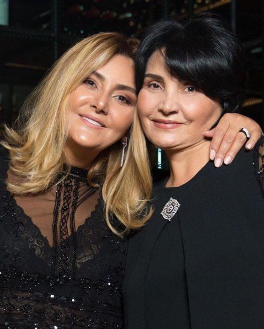 Zülfiyyə Xanbabayeva ilk dəfə bacısını göstərdi