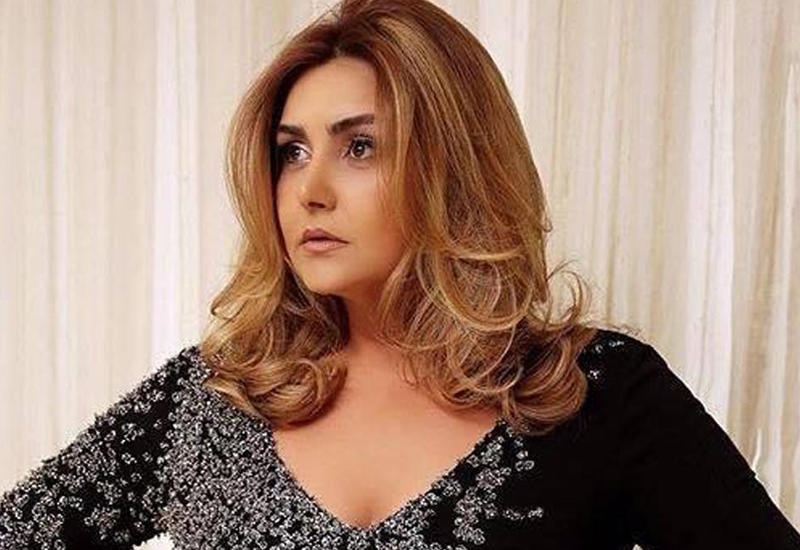 Zülfiyyə Xanbabayeva ilk dəfə bacısını göstərdi