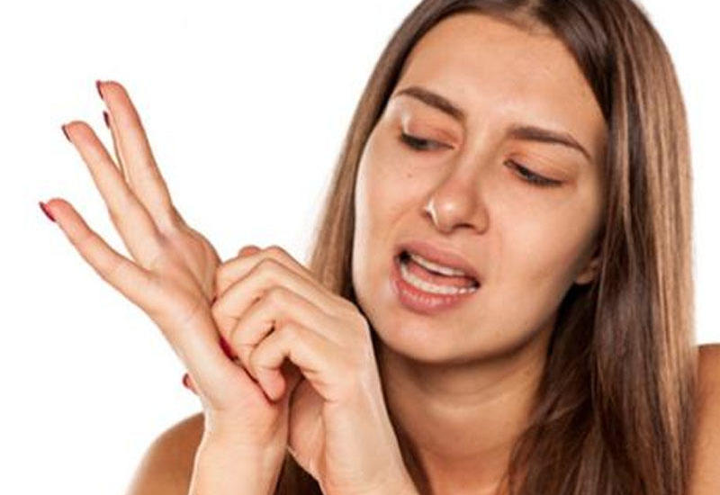 Əllərin içi niyə qaşınır?