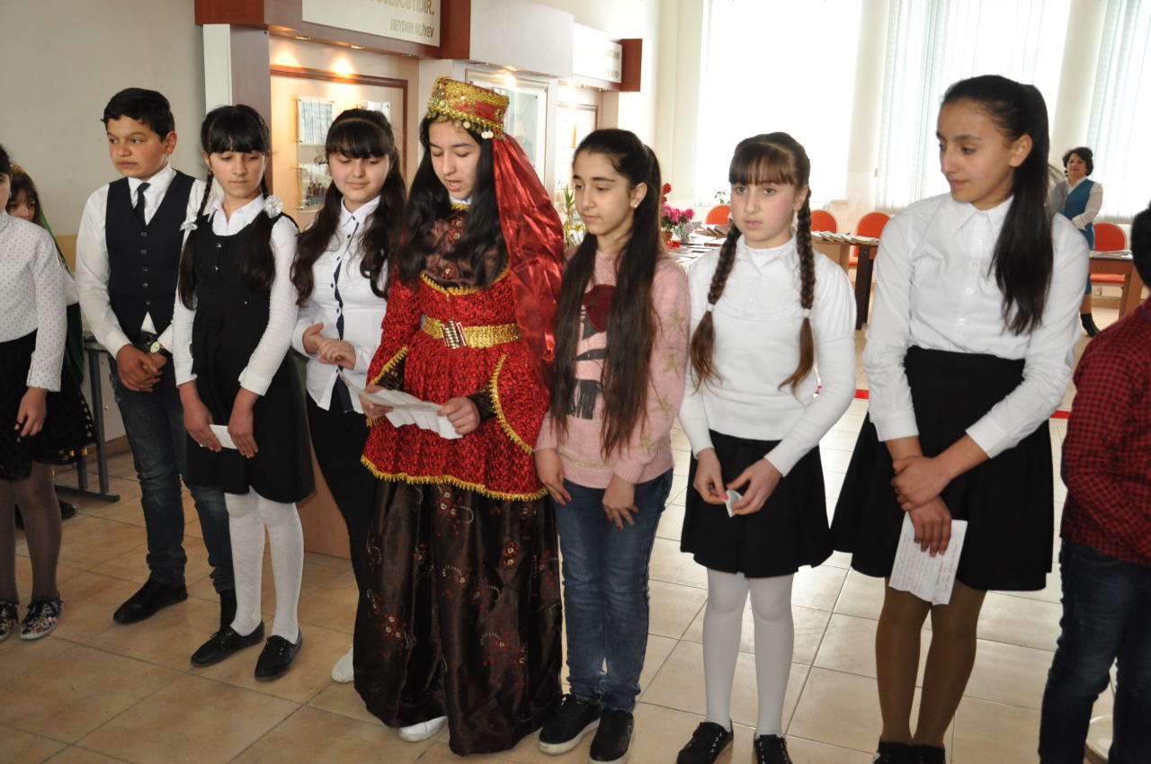 Nic qəsəbəsində kitab sərgisi