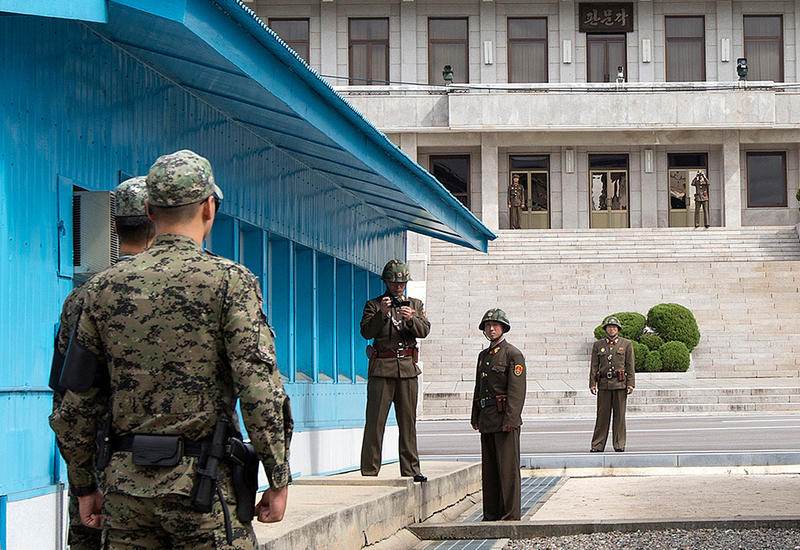Южная Корея назвала дату и место переговоров с КНДР