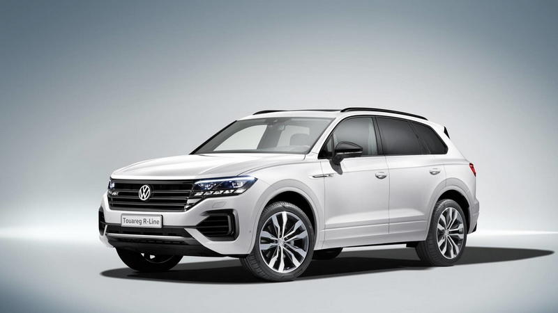 Больше кроссовер, чем внедорожник: Volkswagen представил новый Touareg