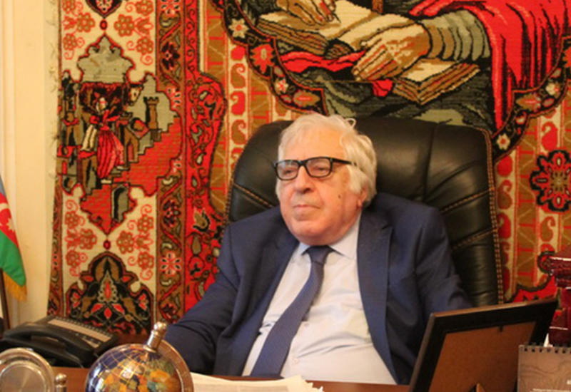 Анар: Сегодня литература как никогда может сблизить народы