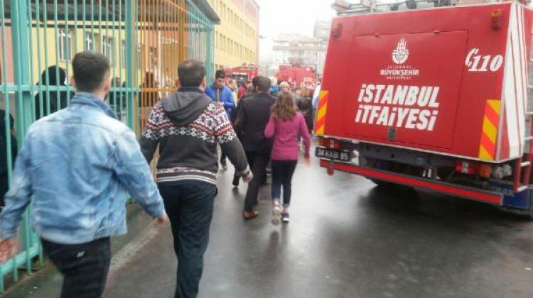 İstanbulda tədris müəssisəsində yanğin