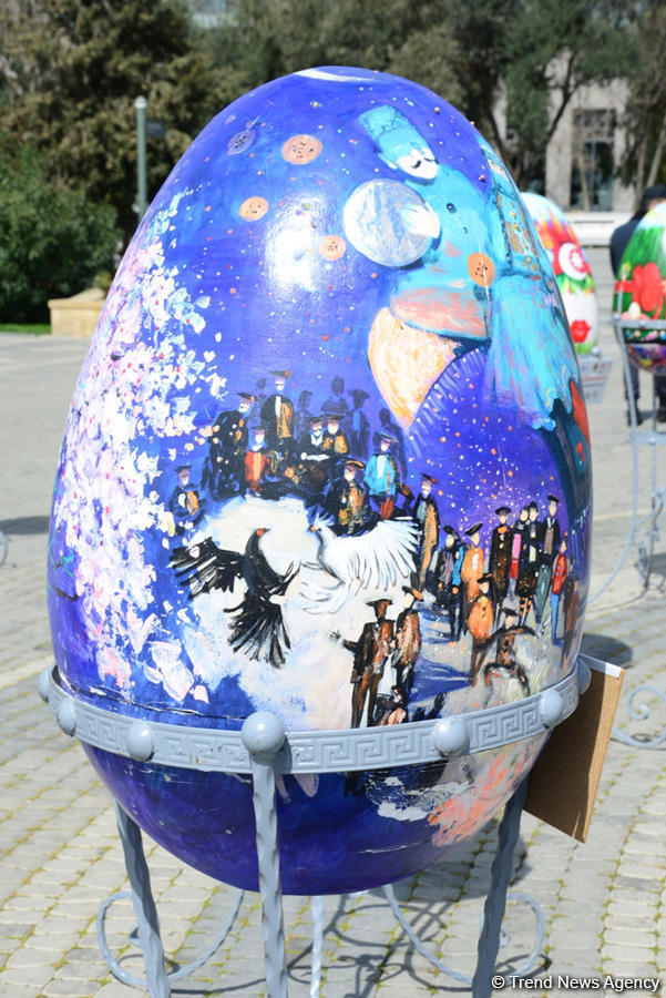 В Баку состоялось награждение победителей выставки "Весенняя свежесть красок"