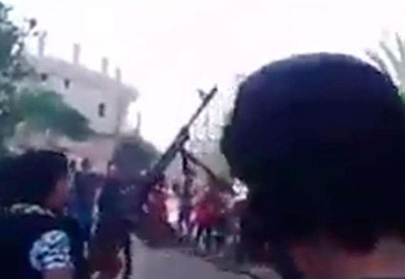 В Сирии боевик на свадьбе случайно расстрелял других террористов из пулемета