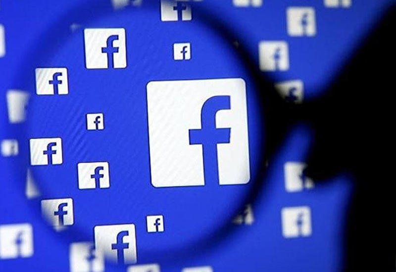 В работе Facebook произошел сбой