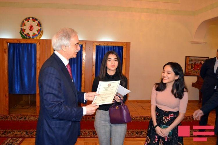 Полад Бюльбюльоглу: Граждане Азербайджана активно голосуют в России