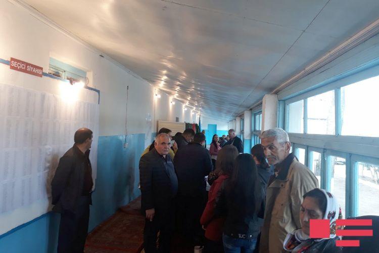 Biləsuvarda 118, Lənkəranda 113 yaşlı seçici səsvermədə iştirak edir