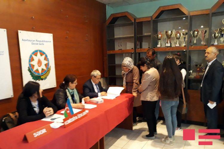 Biləsuvarda 118, Lənkəranda 113 yaşlı seçici səsvermədə iştirak edir