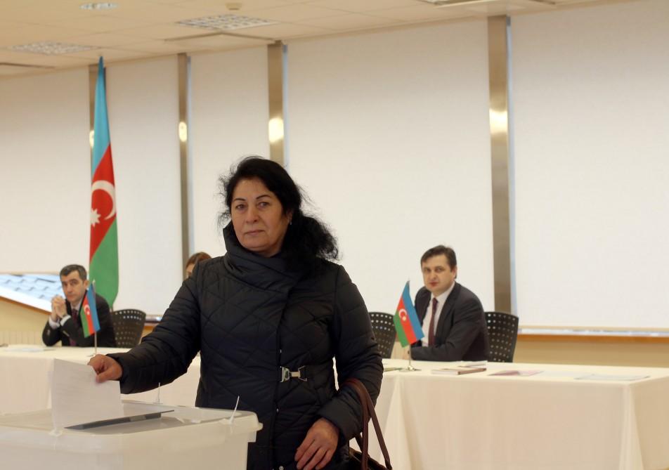 Azərbaycanın Litvadakı səfirliyində prezident seçkiləri mütəşəkkil keçir