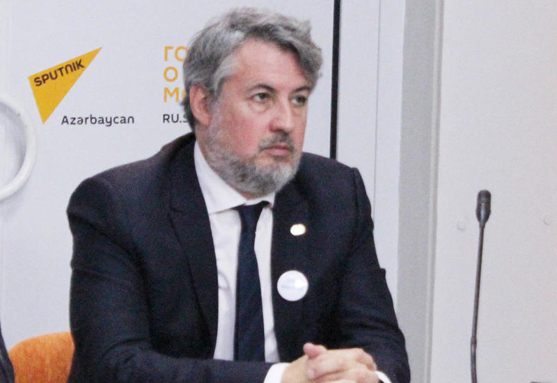 Argentinalı müşahidəçi: "Azərbaycanda prezident seçkiləri tamamilə şəffaf keçdi"