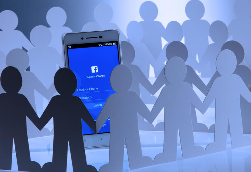 Теневые профили: Марк Цукерберг признался, что Facebook собирала данные о людях