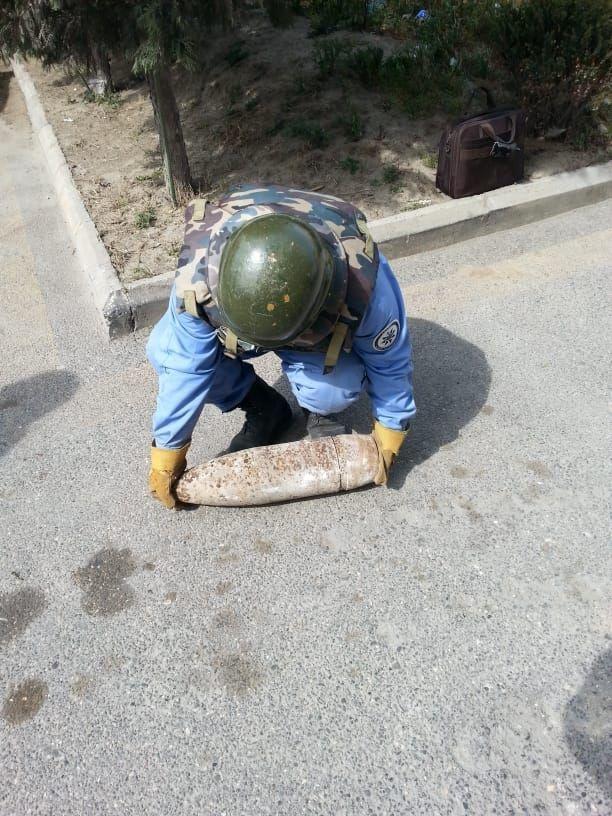 В Баку на территории полицейского участка нашли артиллерийских снаряда