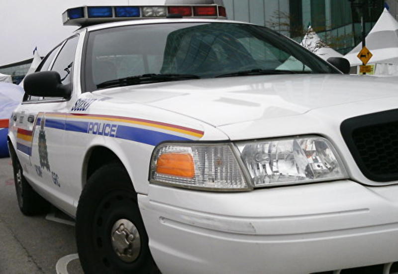 В Торонто микроавтобус наехал на толпу людей