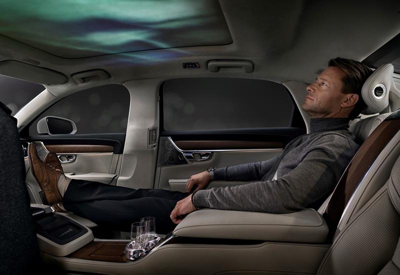 Volvo научит смартфоны влиять на атмосферу и запах в машине