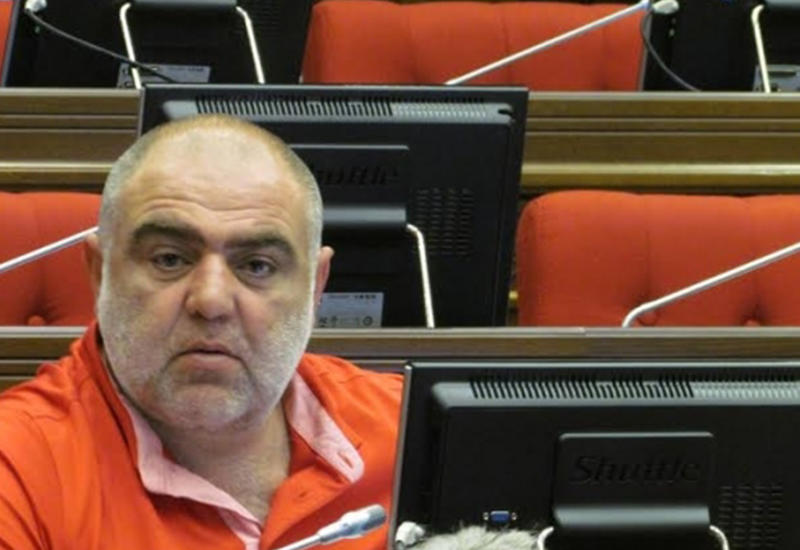 Первый из подельников Саргсяна сбежал из Армении