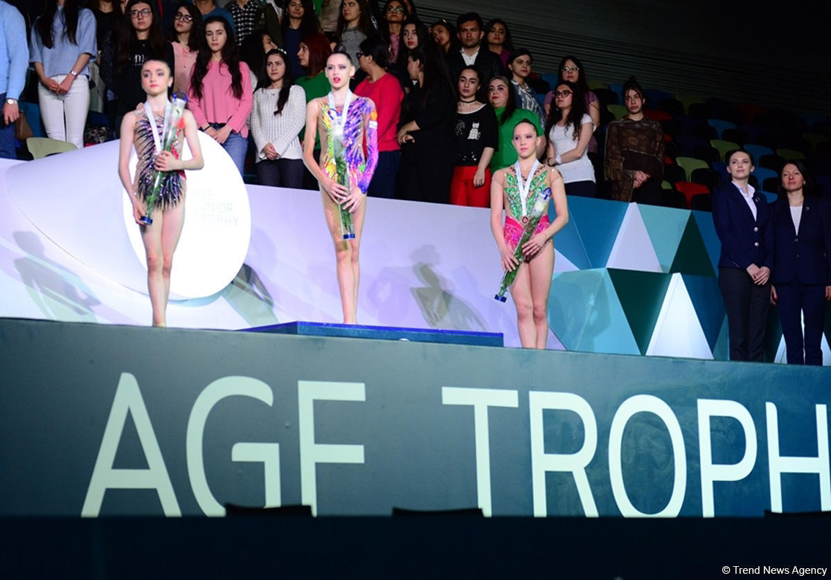 В Баку награждены призеры AGF Junior Trophy в упражнениях с обручем и мячом