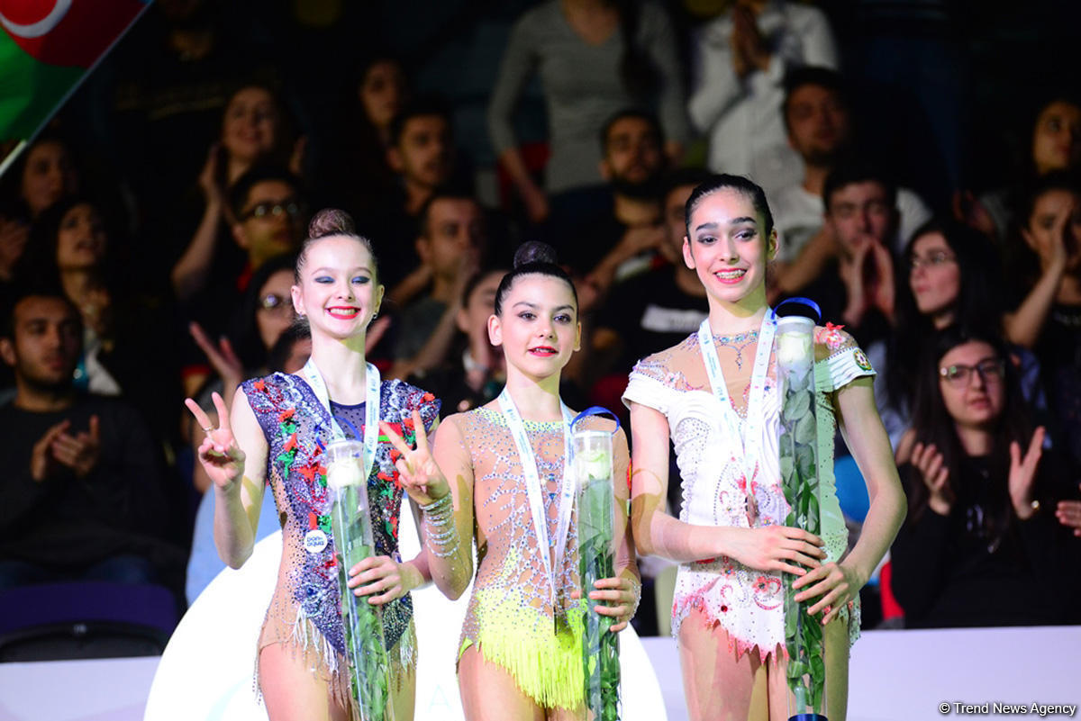 В Баку награждены призеры AGF Junior Trophy в упражнениях с обручем и мячом