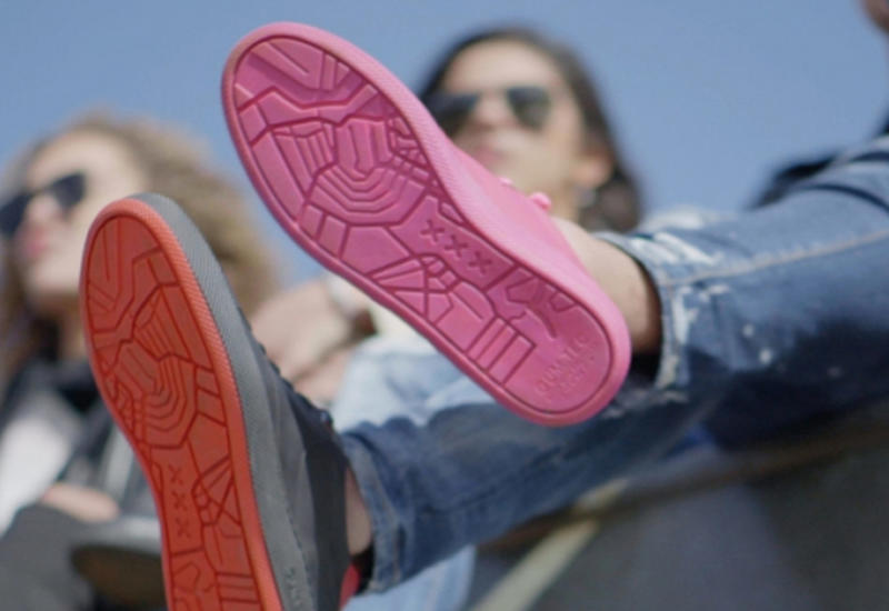 В Нидерландах создали первые в мире кроссовки из жвачки