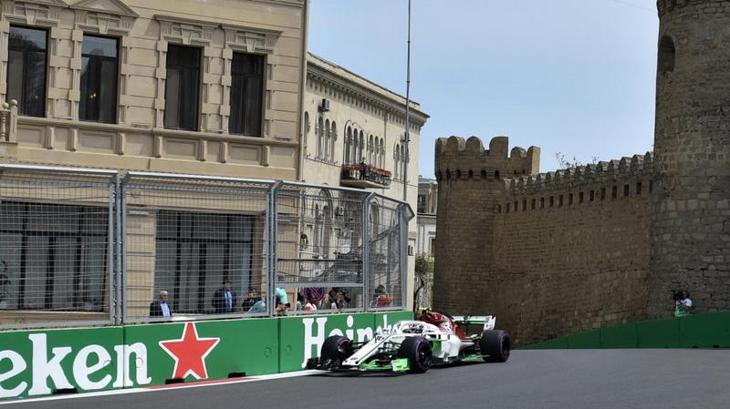 Bakıda Formula 1 yarışından maraqlı anlar