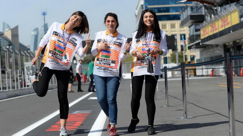 Bakıda Formula 1 yarışından maraqlı anlar
