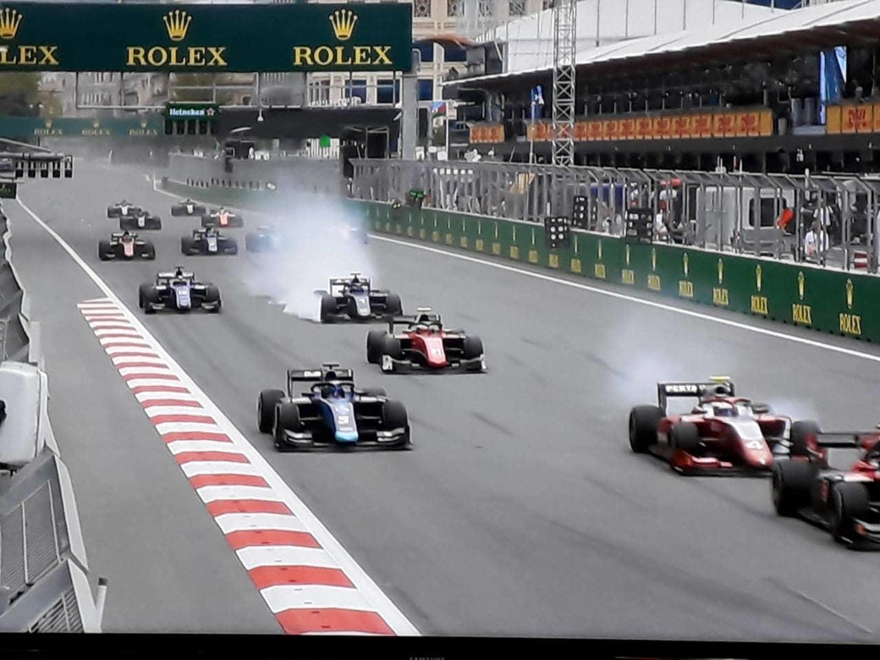 Formula 2-də maraqlı finiş