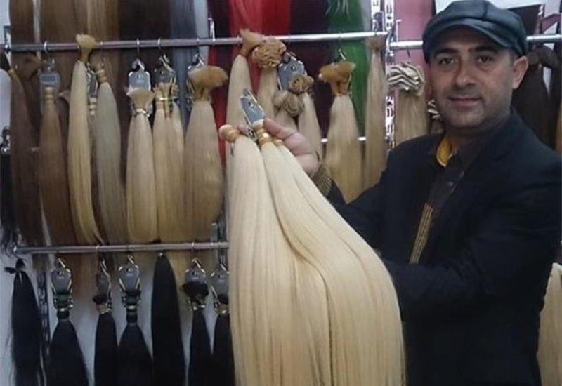 Bakıda azyaşlı qız saçları satılır