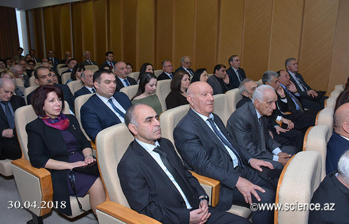 Акиф Ализаде : Своей деятельностью академик Зарифа Алиева высоко подняла авторитет азербайджанской науки