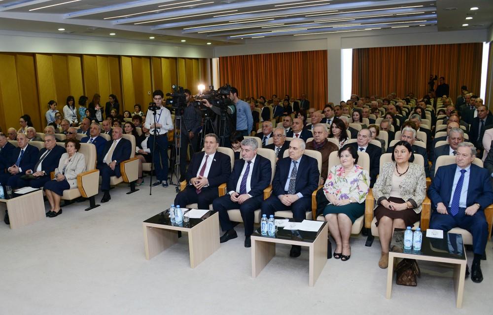 В НАНА почтили память выдающегося ученого-офтальмолога Зарифы Алиевой