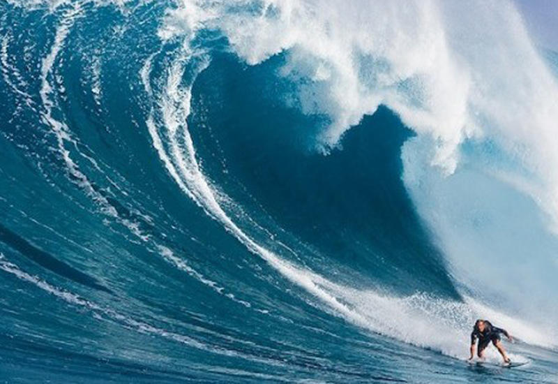 Бразильский сёрфер стал рекордсменом мира, покорив 24-метровую волну