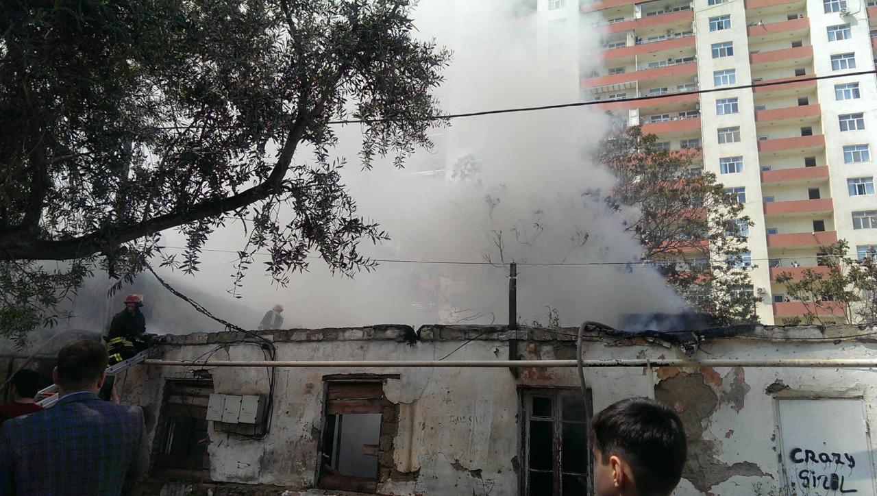 Son dəqiqə: Bakıda güclü yanğın var