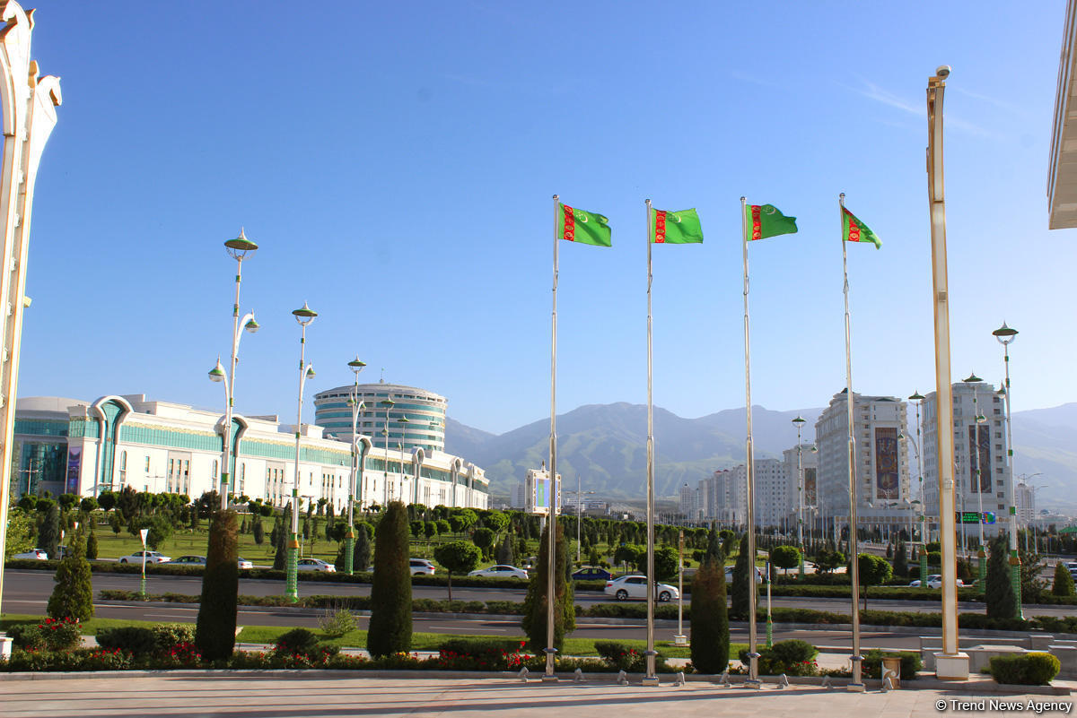 Путешествие азербайджанца в Ашхабад – белый город без черных автомобилей, уникальная архитектура