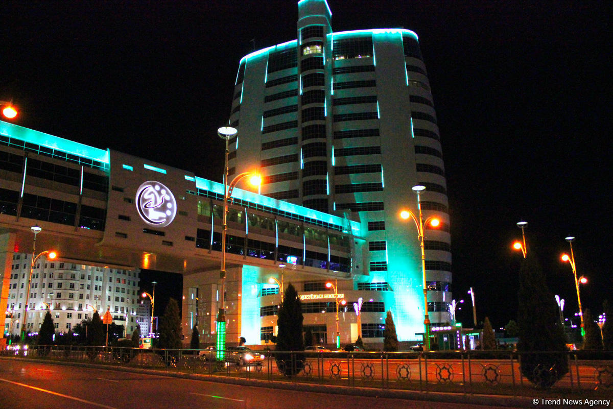 Путешествие азербайджанца в Ашхабад – белый город без черных автомобилей, уникальная архитектура